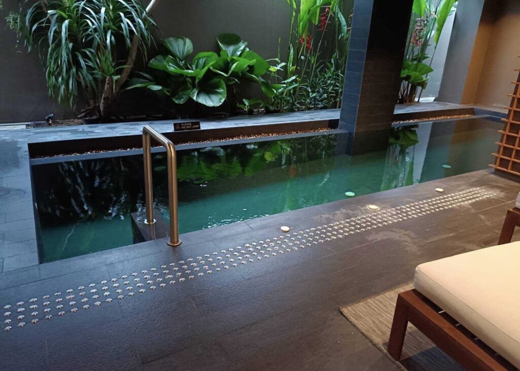 ทางเดินคนพิการ T2 Residence Sathorn